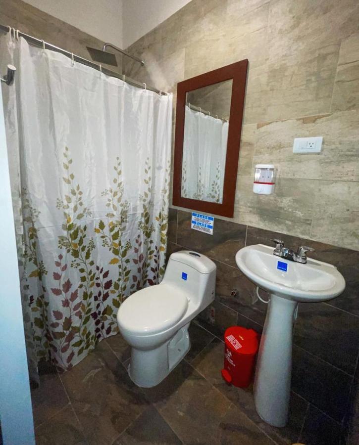 Casa Blanca San Antonio Hostal Boutique Кали Екстериор снимка