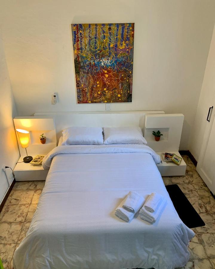 Casa Blanca San Antonio Hostal Boutique Кали Екстериор снимка
