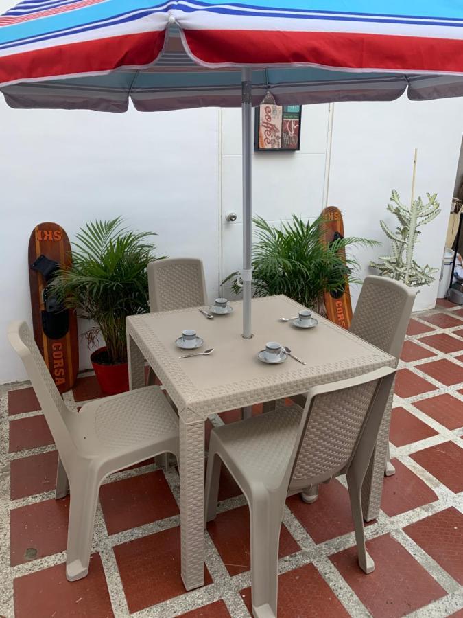 Casa Blanca San Antonio Hostal Boutique Кали Екстериор снимка