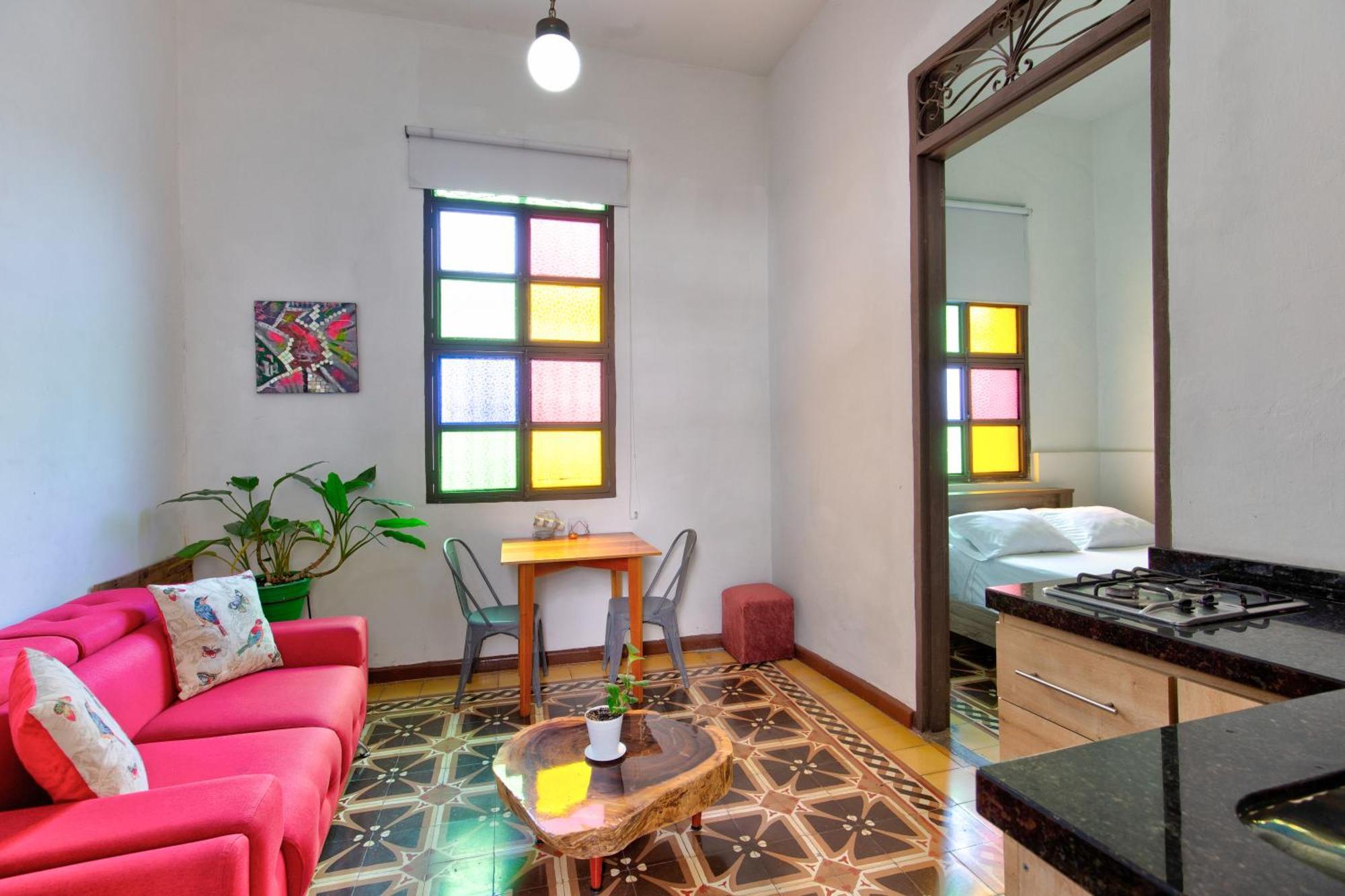 Casa Blanca San Antonio Hostal Boutique Кали Екстериор снимка