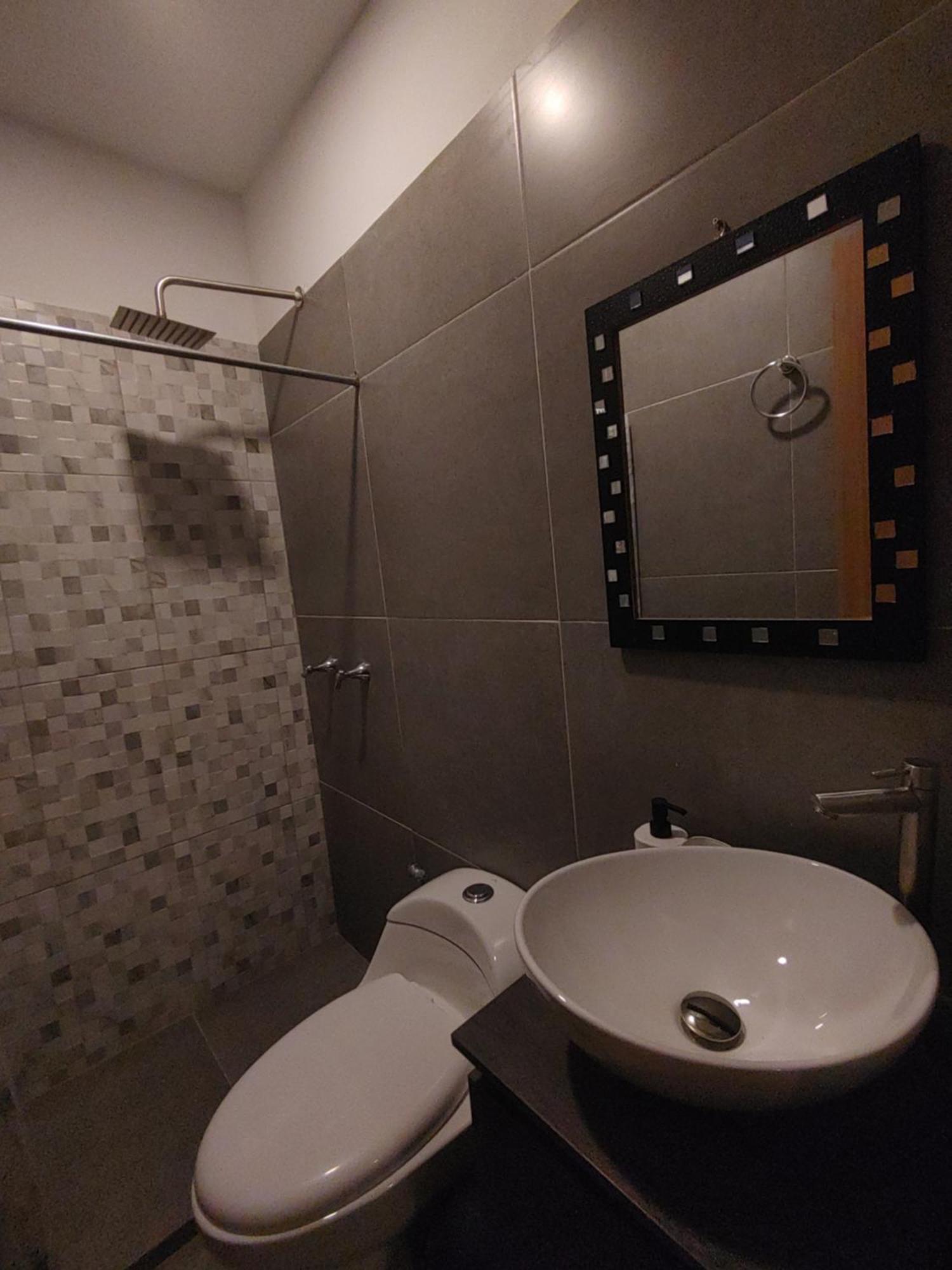 Casa Blanca San Antonio Hostal Boutique Кали Стая снимка